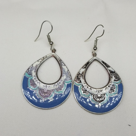 Earrings - Picture 2 of 2